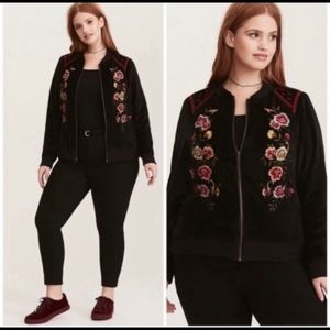 NWOT torrid bomber velvet floral zip jacket Size 3